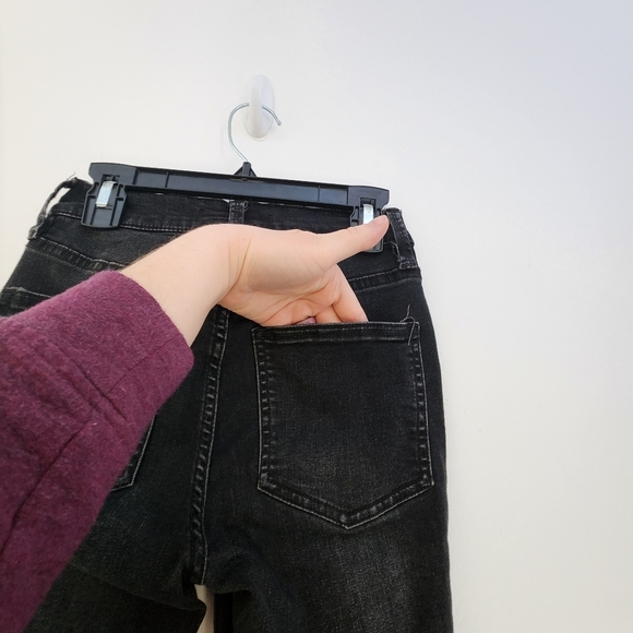 FreePeople Black Distressed Jeans Size 24 - Picture 5 of 9